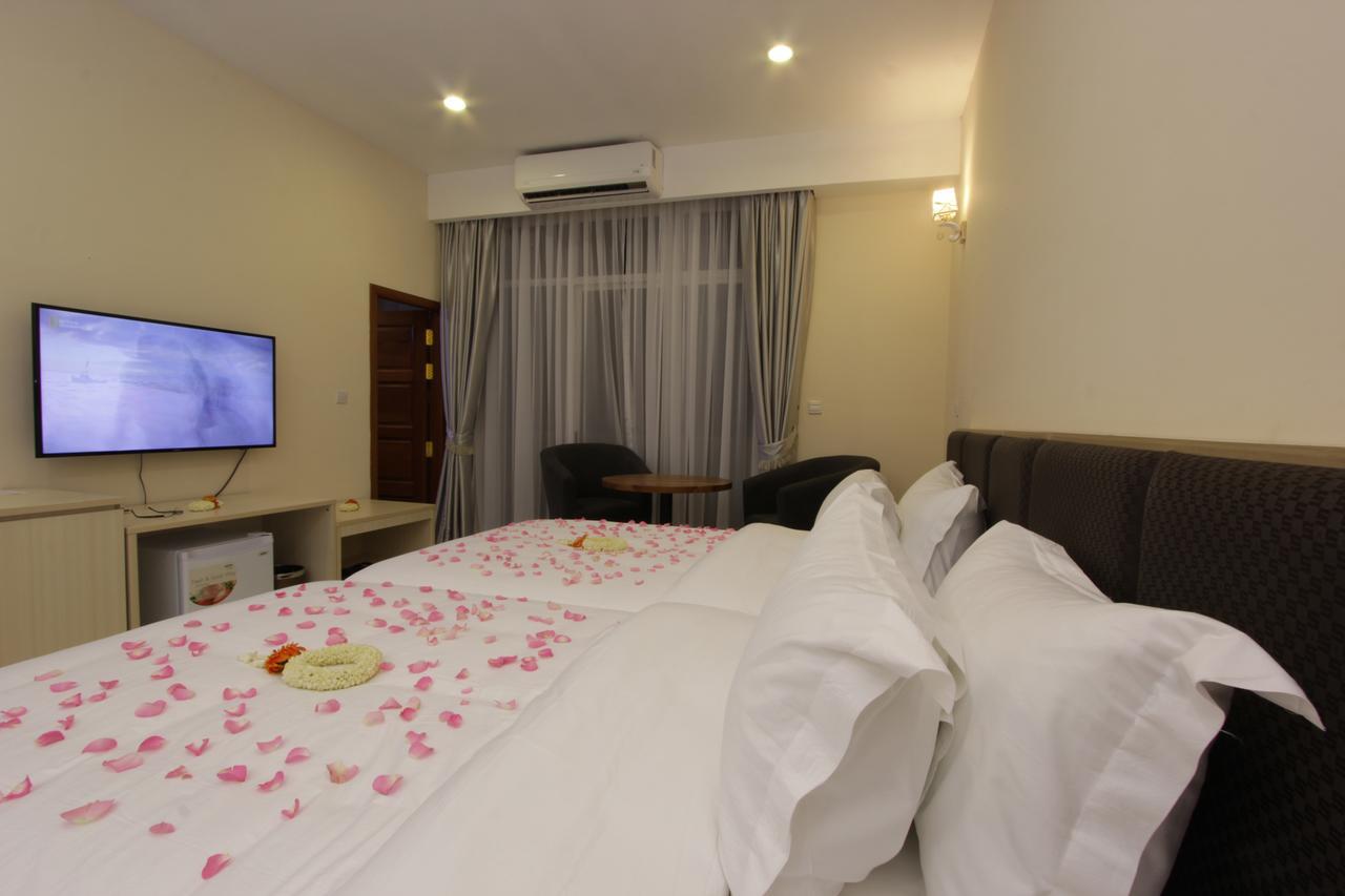Yazhou Foryou Hotel Phnom Penh Zewnętrze zdjęcie
